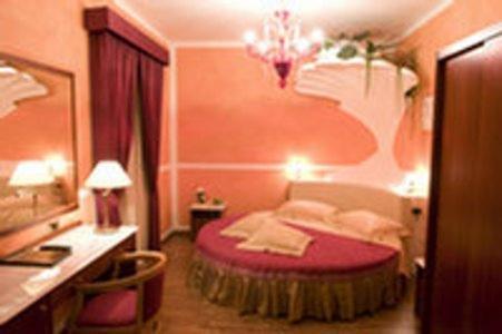 Hotel Benessere Villa Fiorita Colfiorito Kültér fotó