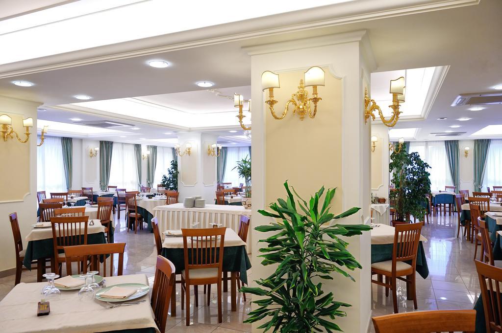 Hotel Benessere Villa Fiorita Colfiorito Kültér fotó