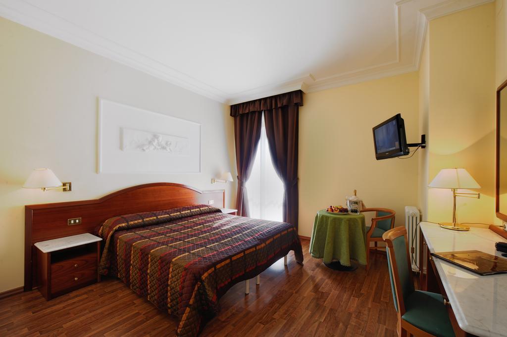 Hotel Benessere Villa Fiorita Colfiorito Szoba fotó